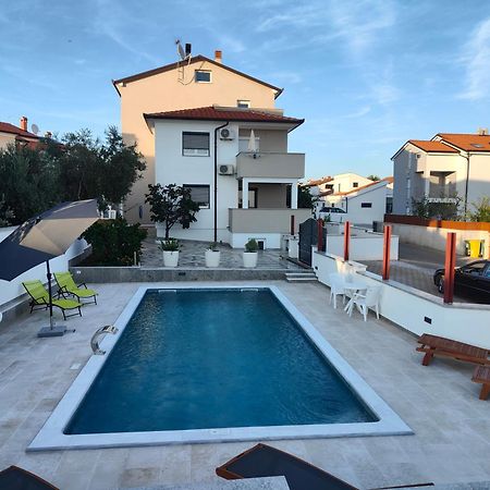 Apartments Ivana With The Pool Rovinjsko Selo Exterior photo